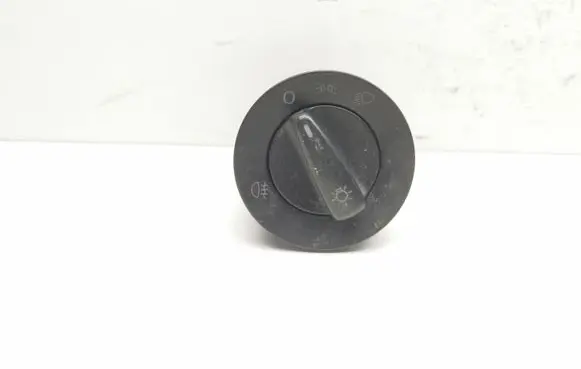 Volkswagen PASSAT B5.5 Light switch 1C0941531