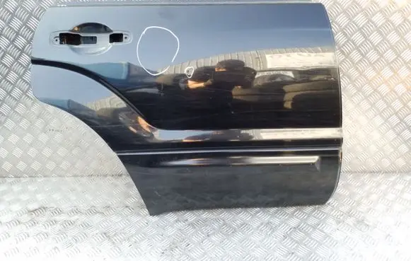 Subaru Forester SG Rear door