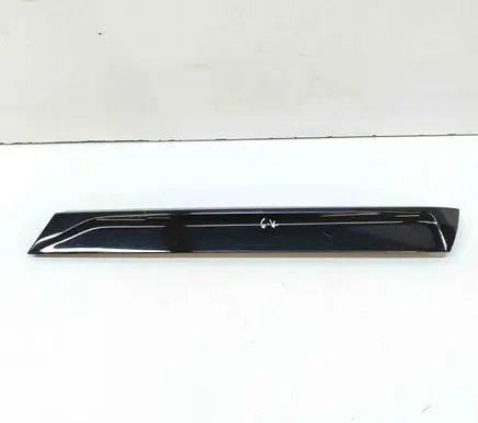 Audi Q7 4M Tailgate trim 4M0854871