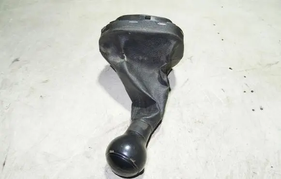 Gear lever shifter trim leather/knob
