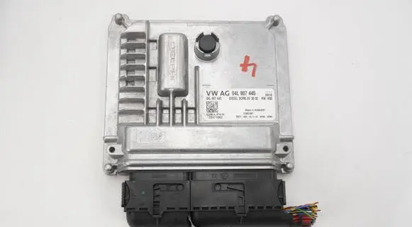 Seat Leon (5F) Engine control unit/module 04L907445