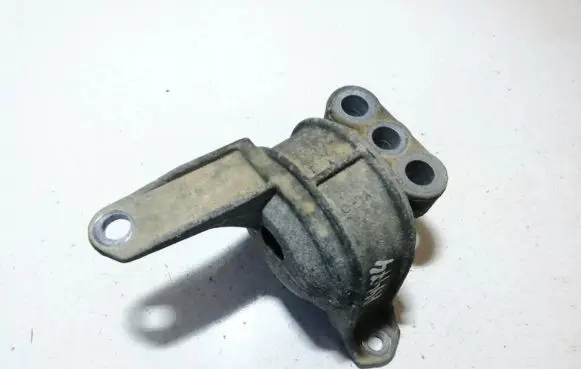 Opel Zafira A Engine mount bracket 90575779ym 90576049