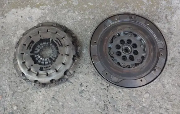 BMW X1 E84 Dual mass flywheel 