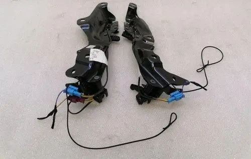Mercedes-Benz C W205 Convertible roof hinge A2057501900