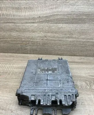 Volkswagen PASSAT B5 Engine control unit/module 028906021GL 0281001656