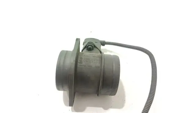 Volkswagen Golf V Mass air flow meter 038906461B