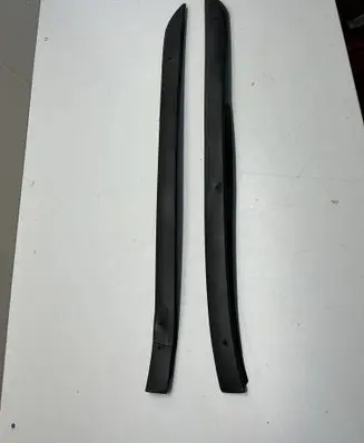 Mercedes-Benz Vito Viano W638 Windshield trim 6386980179 6386980079