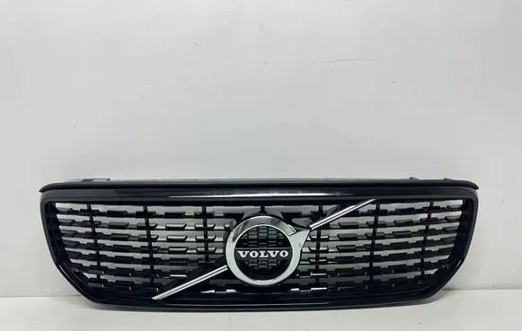 Volvo XC40 Front bumper upper radiator grill 31457346