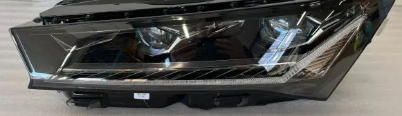 Skoda Superb B9 Headlight/headlamp 3P1941015A