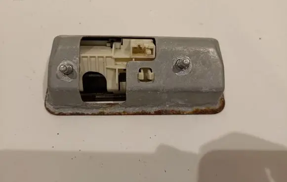 Audi A4 S4 B8 8K Tailgate opening switch 5N0827566