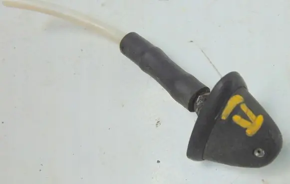 Volkswagen Golf II Rear window washer spray nozzle 