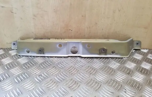 Opel Antara Fender mounting bracket
