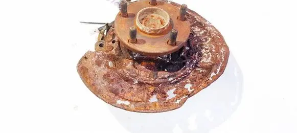 Toyota Corolla Verso AR10 Rear wheel hub