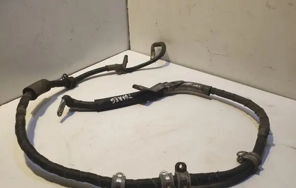 Volkswagen Touareg I Negative earth cable (battery)
