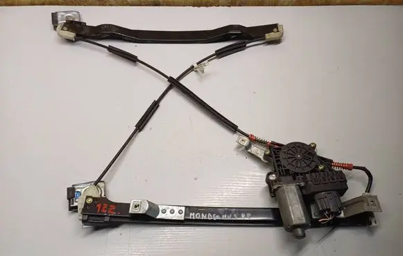 Ford Mondeo Mk III Front door manual window regulator C7Y2AF23200