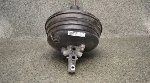 BMW X5 E53 Brake booster 1165679 LSC145T