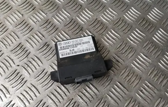 Volkswagen Touran I Gateway control module 1K0907530L 1K0907951
