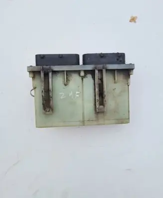 Opel Zafira A Coolant fan relay 15408375 24462346
