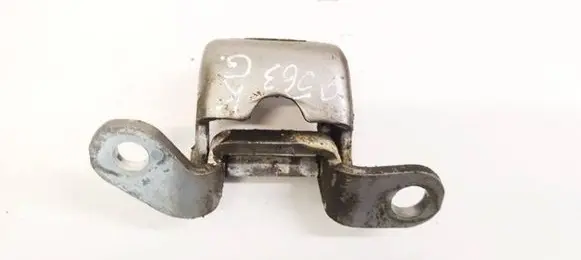 Honda CR-V Rear door lower hinge