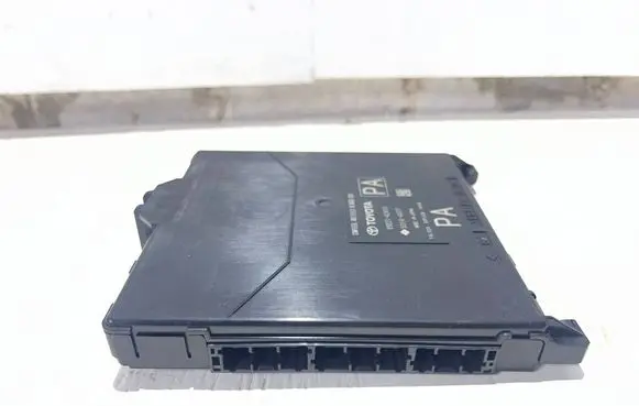 Toyota RAV 4 (XA50) Central body control module 8922142410
