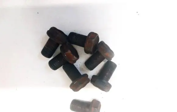 Mitsubishi Carisma Nuts/bolts 