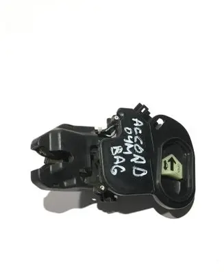 Loading door lock