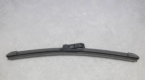 Nissan Pulsar Windshield/front glass wiper blade 
