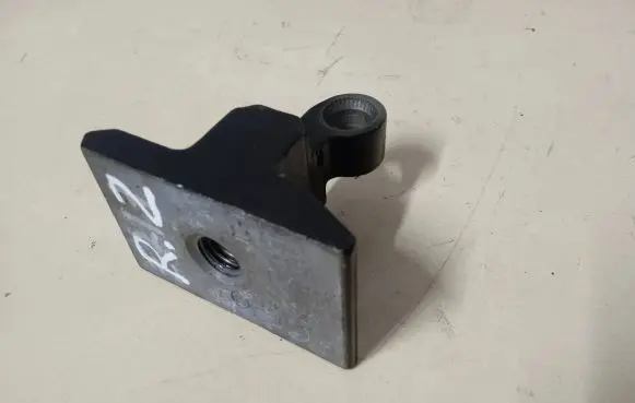 BMW X5 E70 Rear door upper hinge 7160824