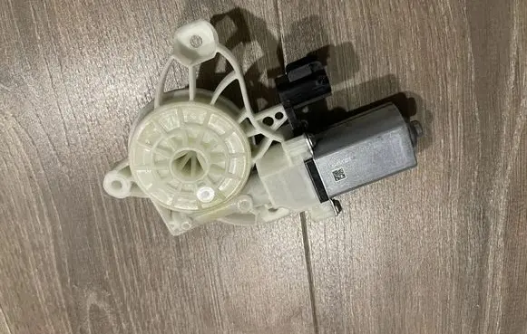 Ford Puma Front door window regulator motor L1TB14A389BB