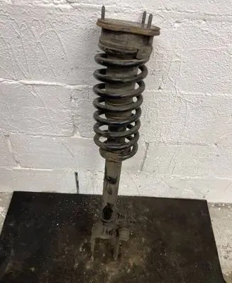 Mercedes-Benz ML W164 Front shock absorber with coil spring