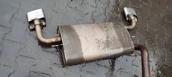 Volvo V40 Rear muffler/silencer tail pipe 82199048