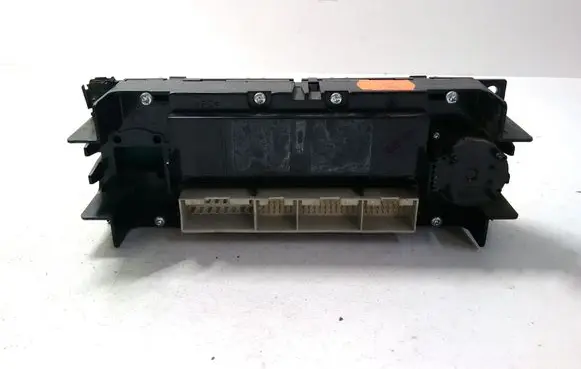Volkswagen PASSAT B5.5 Climate control unit