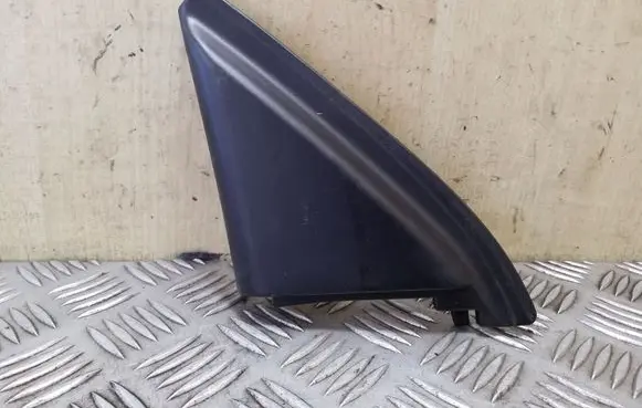 Opel Frontera B Other front door trim element 897121325