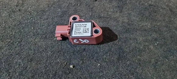 Volvo C30 Airbag deployment crash/impact sensor 30737138