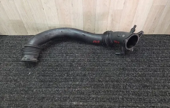 BMW 3 F30 F35 F31 Intercooler hose/pipe 8601683 13718601683