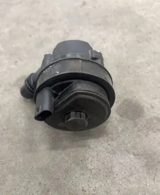 BMW 5 G30 G31 Electric auxiliary coolant/water pump A0005001486 9147359