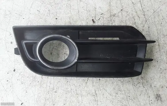 Audi A1 Front grill 8X0807681A