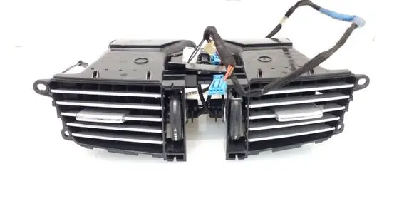 Mercedes-Benz E W212 Dash center air vent grill A2128302554 06825002