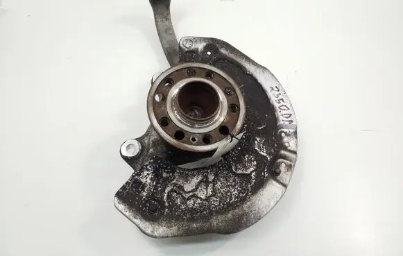 Mercedes-Benz E W213 Front wheel hub