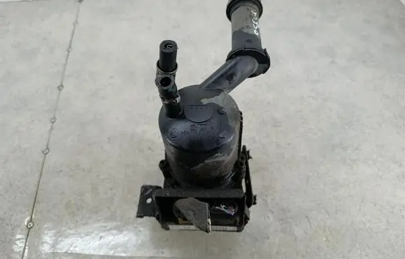 Peugeot 5008 Power steering pump 9670608380