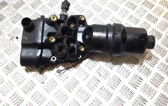 Audi A4 S4 B7 8E 8H Oil filter mounting bracket 06F115397H