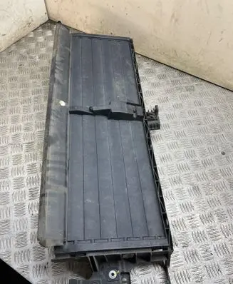 Audi Q7 4M Radiator cooling fan shroud E071036640