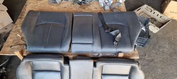 Mercedes-Benz E W211 Second row seats 70002000 270004