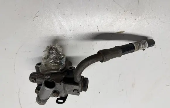 KIA Carens II Power steering pump 571002G200