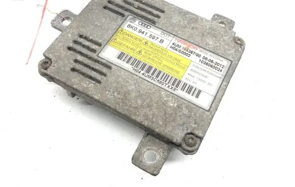 Volkswagen PASSAT B7 Voltage converter/converter module 8K0941597B