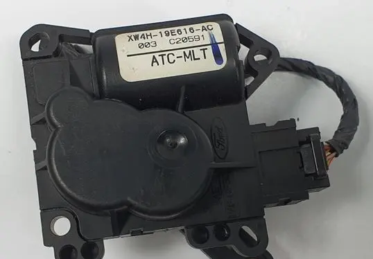 Jaguar S-Type A/C air flow flap actuator/motor XW4H-19E616-AC