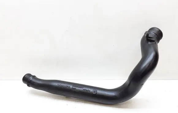 Volvo S60 Intercooler hose/pipe 8624887