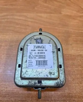 Volvo XC70 Alarm system siren 6G9N19G229DE A0005019 0205058