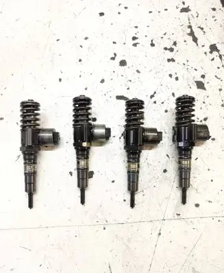 Audi A6 S6 C6 4F Fuel injectors set 038130073G