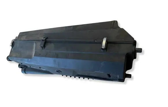 Mercedes-Benz C W204 Air filter box A6460902101 6460902101